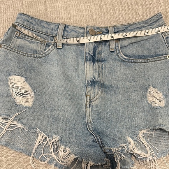 Forever 21 Denim Distressed Women Shorts - Picture 6 of 8